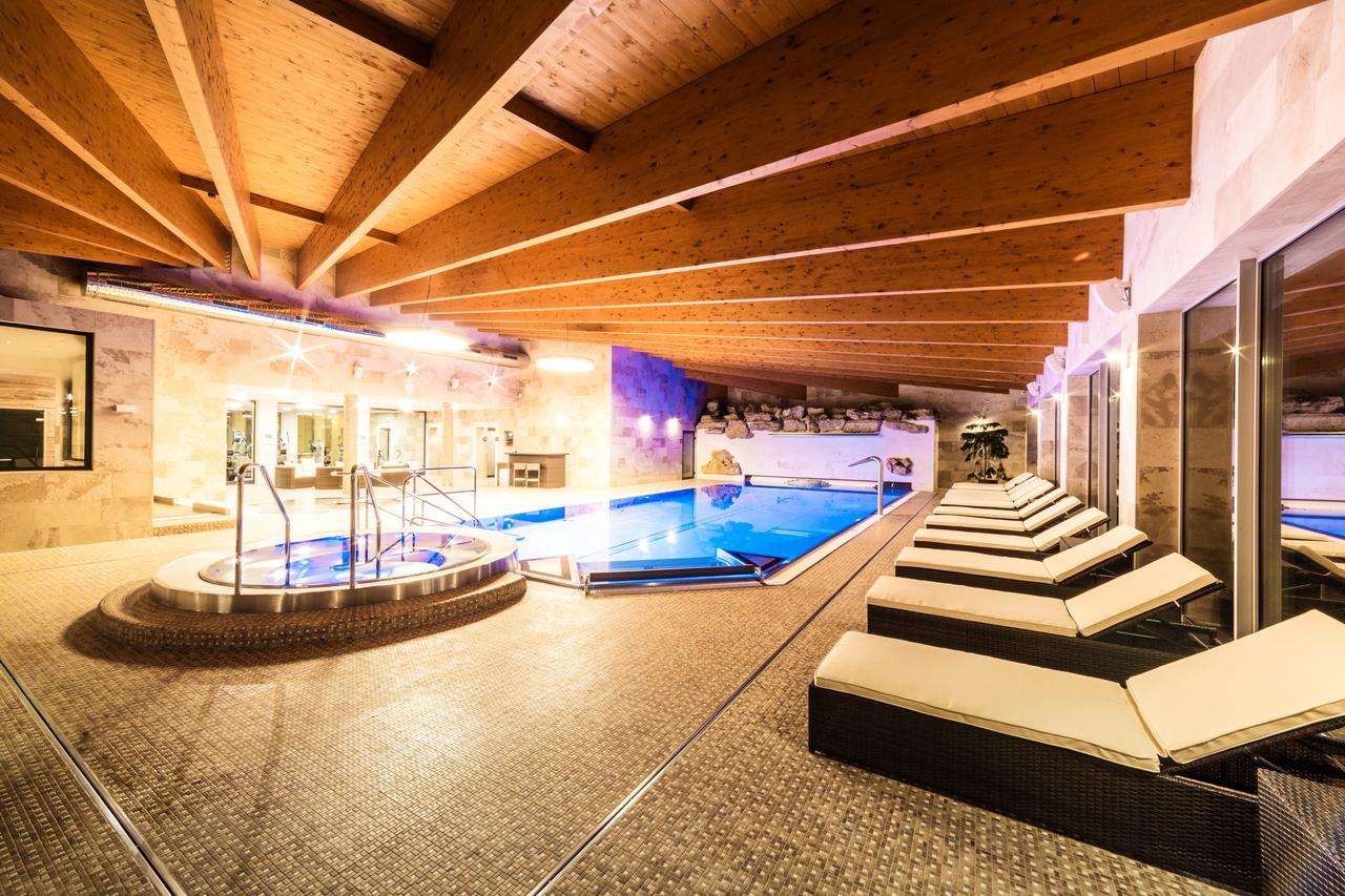 Belá Village Resort Hanuliak מראה חיצוני תמונה